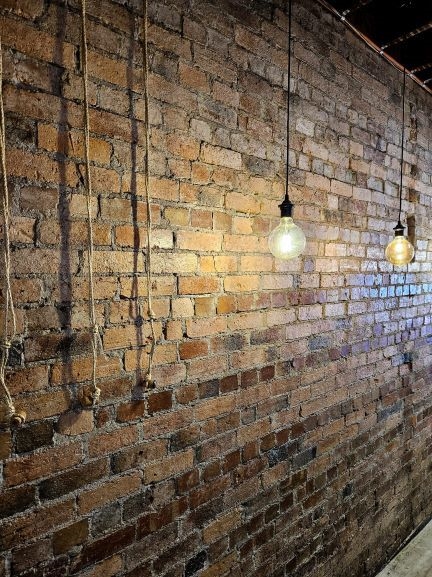 divini_wall