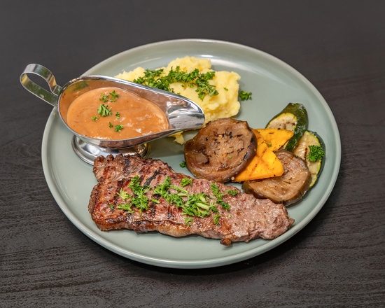 Divini_Steak